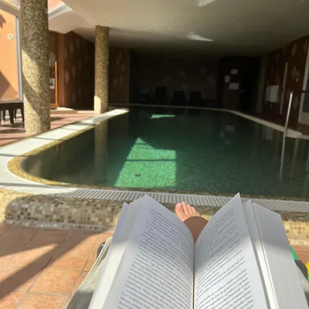 Phoenix House Daire Hévíz