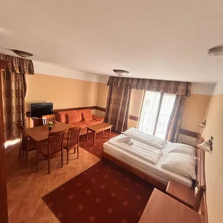 Apartmán Phoenix Spa Apartman House