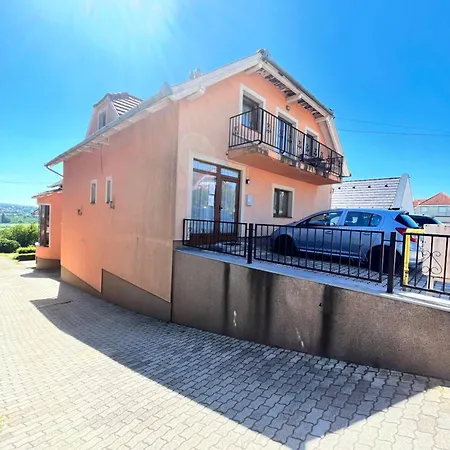 Phoenix House Daire *