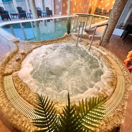 Phoenix Spa Apartman House Hévíz